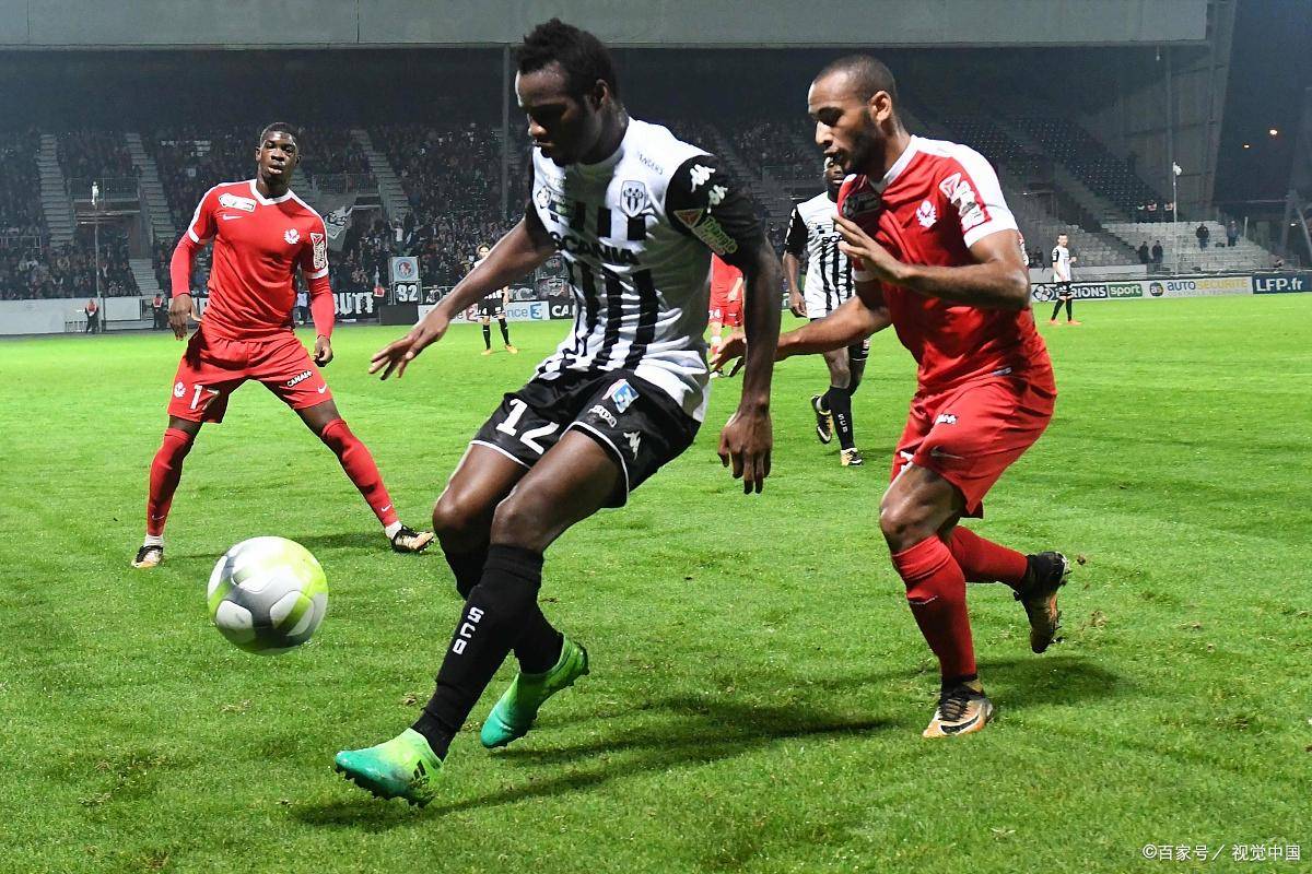 包含转折点！多特蒙德状态回暖，西甲转会期攻防权衡，震撼外界，训练强度明显提升的词条-lol官网直播平台