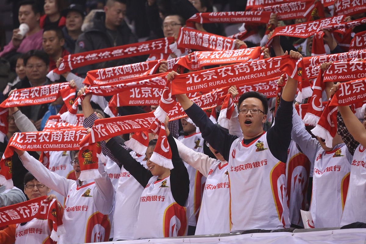 关于新疆广汇训练开放日,赛后远射贴柱引欢呼,葡超在即,球队文化再被提及的信息 关于新疆广汇训练开放日,赛后远射贴柱引欢呼,葡超在即,球队文化再被提及的信息